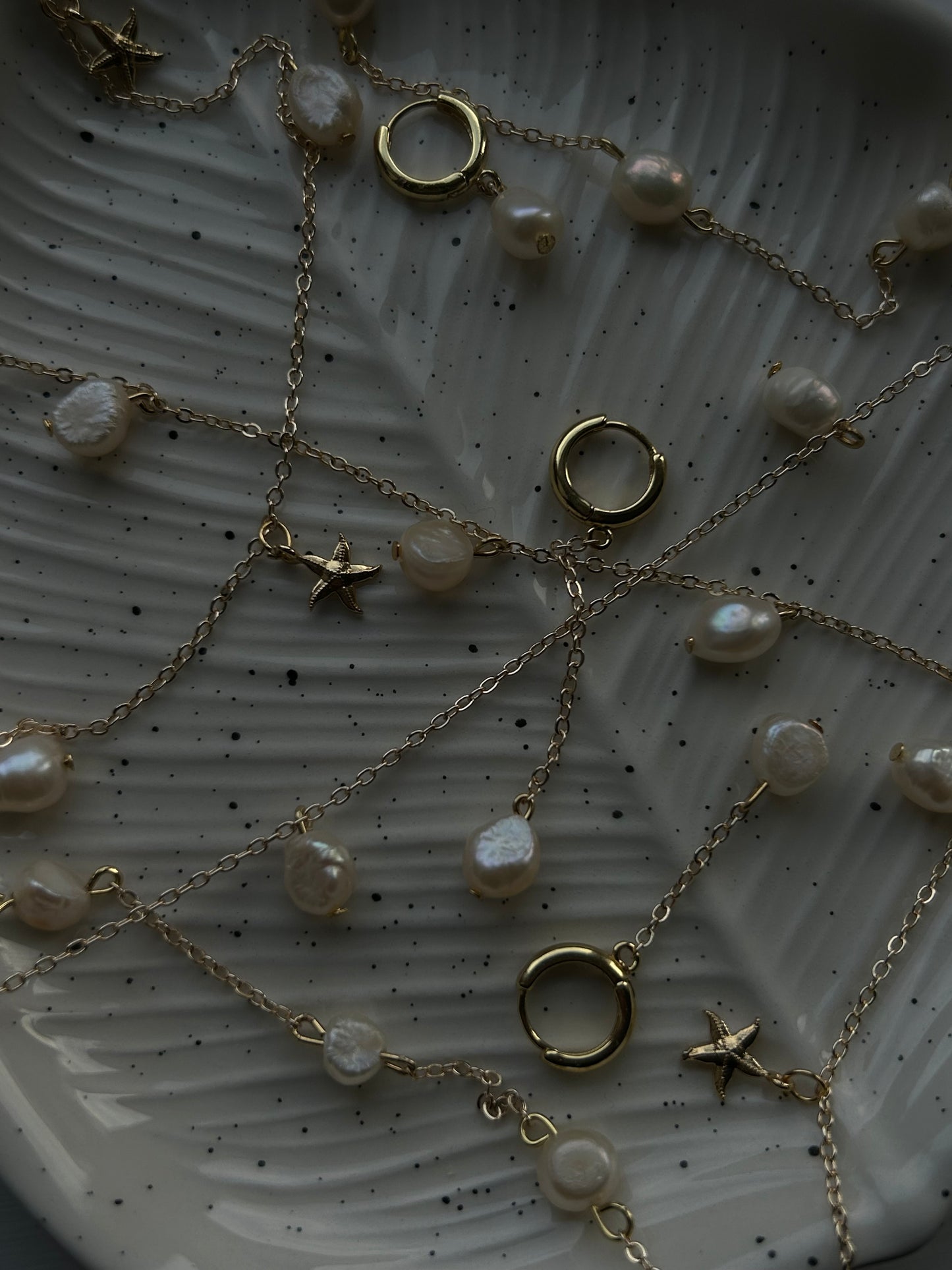chained freshwater pearl bracelet