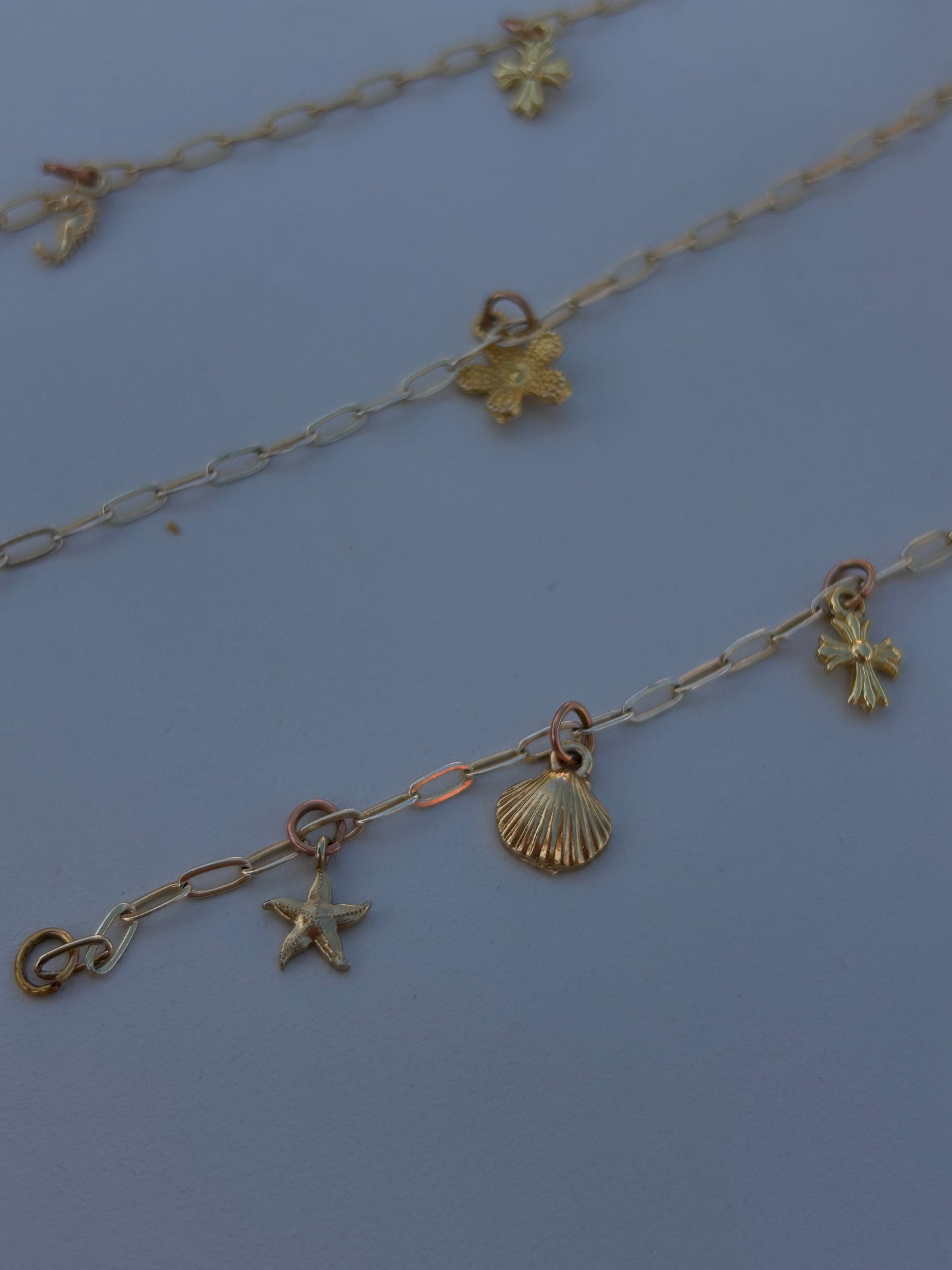 gold chunky charm bracelet✨