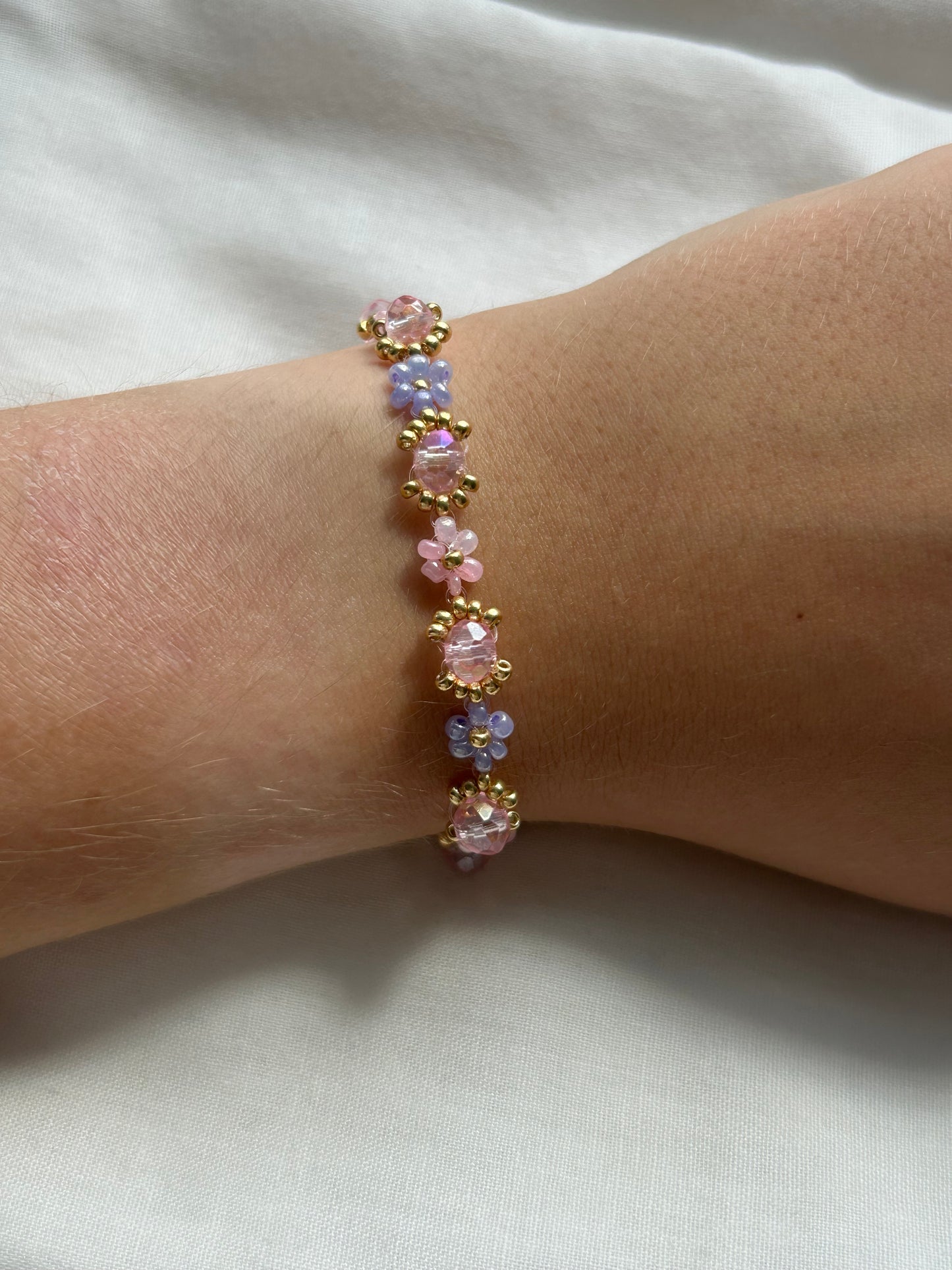 flower beaded bracelet 🌺