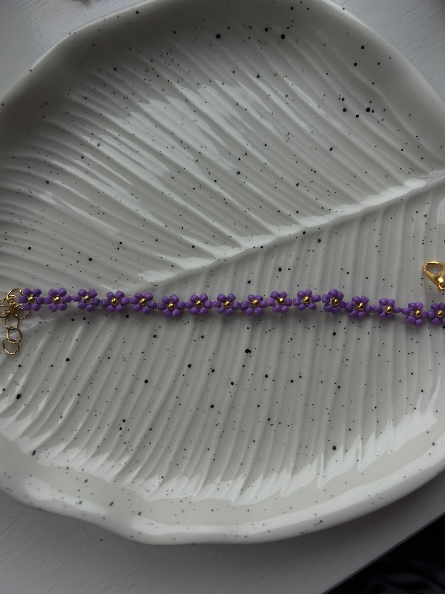 purple daisy chain
