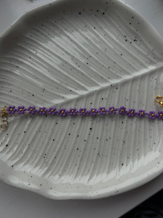 purple daisy chain