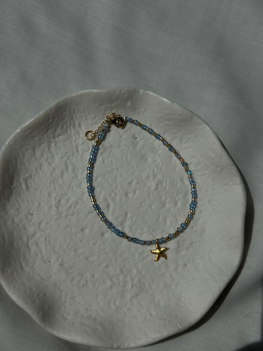 .blue and gold starfish bracelet 🐠⭐️