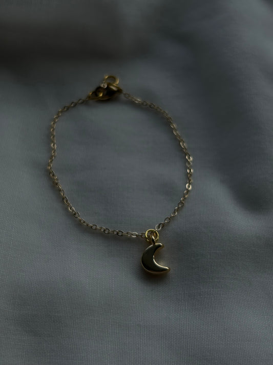 gold moon bracelet 🌙