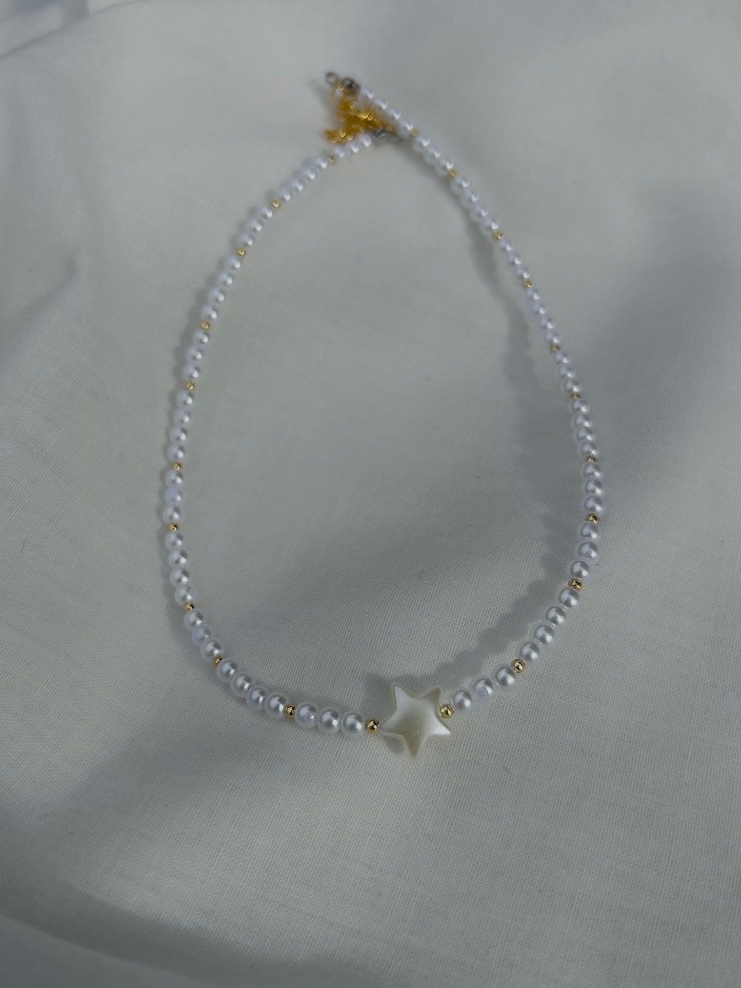 Summer: Pearl and gold necklace