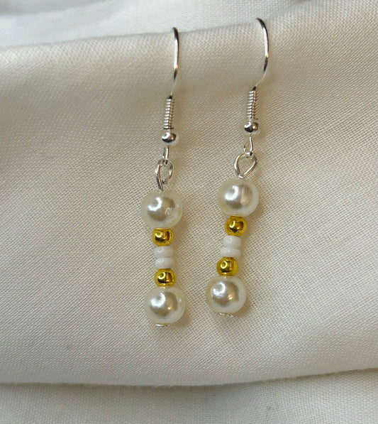 Pearl gold beaded earrings