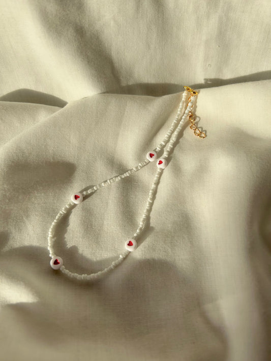 lovers💌 white necklace with heart charms